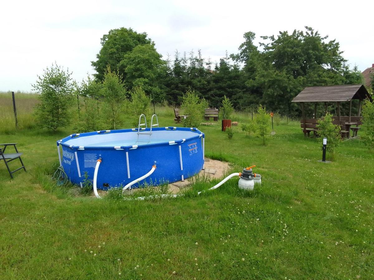 Szalas Izerskie: Górska Agroturystyka z Basenem i Placem Zabaw Mirsk Exterior photo